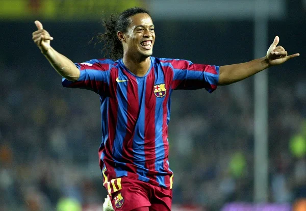Nụ cười tươi luôn là điểm đáng nhớ của Ronaldinho