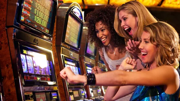 Chơi Slot Game cần nắm bắt nhiều bí kíp chơi từ người giàu kinh nghiệm