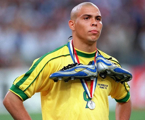 Ronaldo De Lima – Huyền thoại đẳng cấp của bóng đá Thế giới