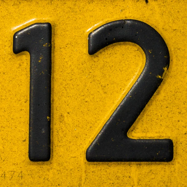 Mơ thấy số 12 là điềm báo gì?