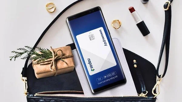 Quẹt thẻ bằng điện thoại Samsung với ứng dụng Samsung Pay